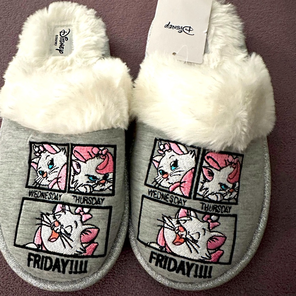 Disney Marie Aristocats Friday!! Faux Fur Slippers Size 5-6